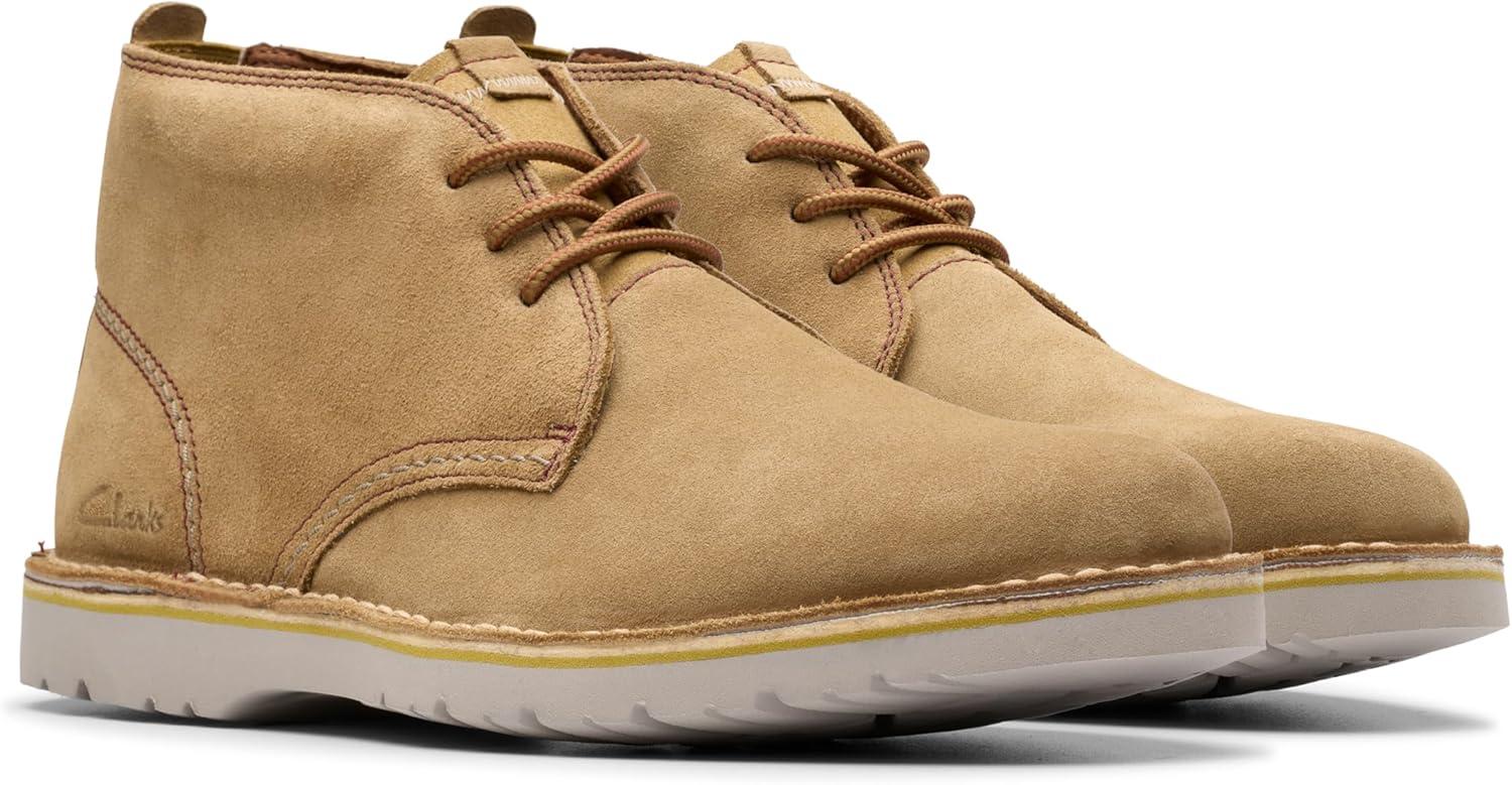 imageClarks Mens Eastridge Mid Chukka BootSand Suede