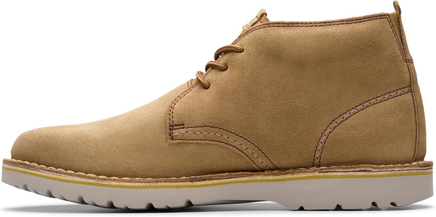 imageClarks Mens Eastridge Mid Chukka BootSand Suede