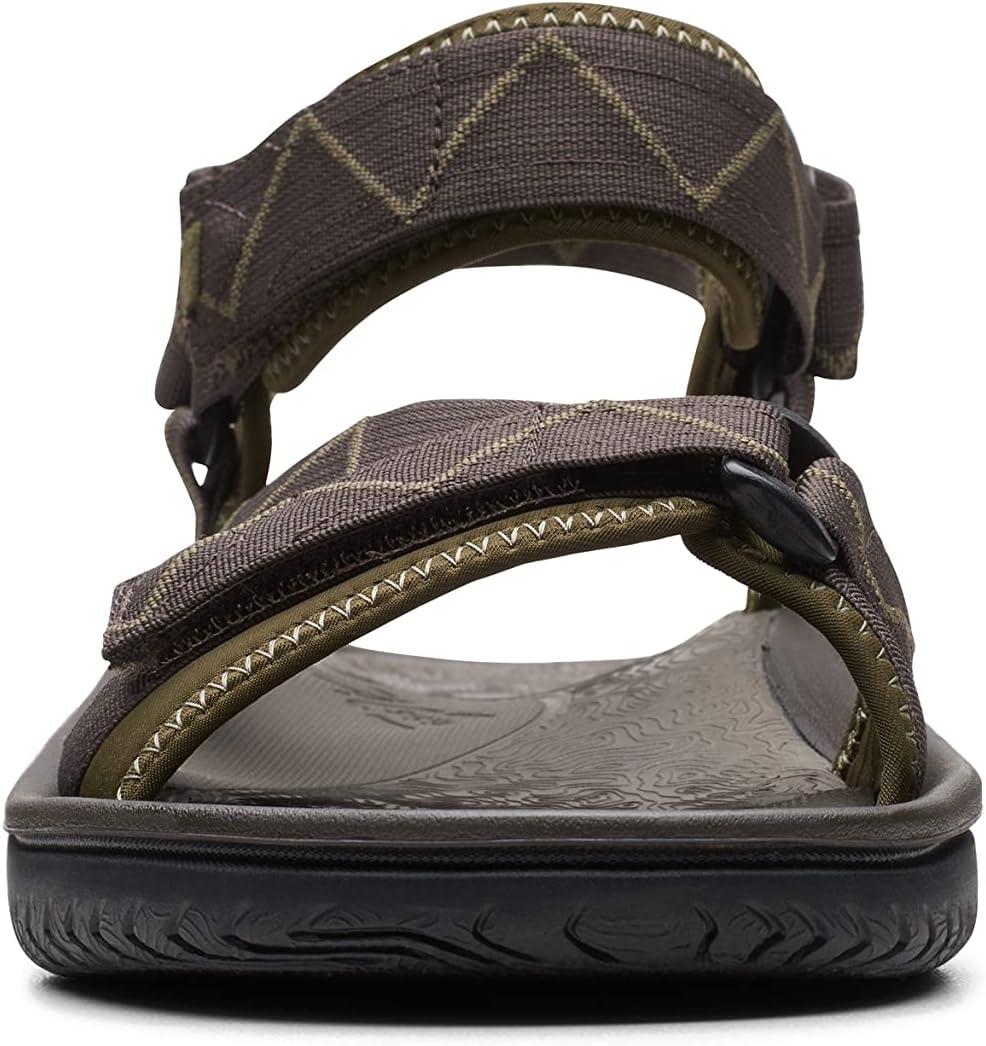 imageClarks Mens Wesley Trail Flat SandalBrown Combi