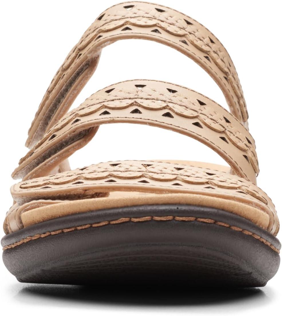 imageClarks womens Laurieann CoveSand Leather