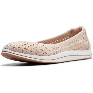 Clarks Women’s Breeze Roam Shoes(Light Sand Textile)