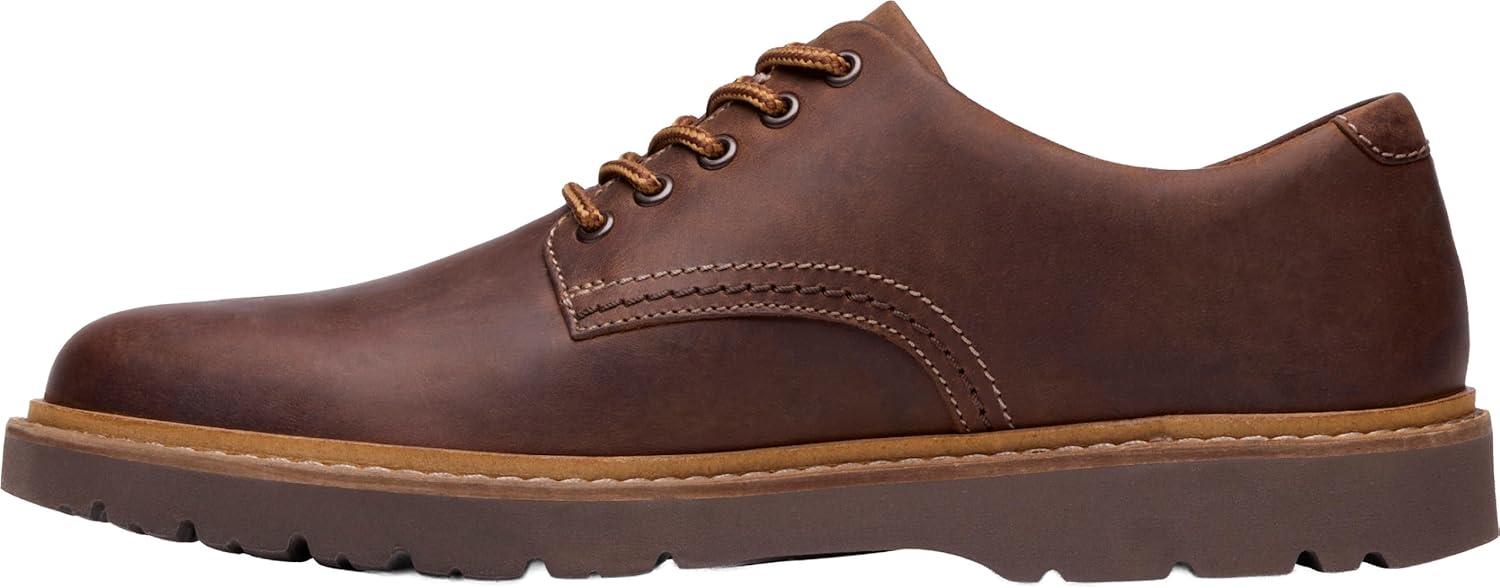 imageClarks Mens Weltridge Low OxfordBeeswax Leather
