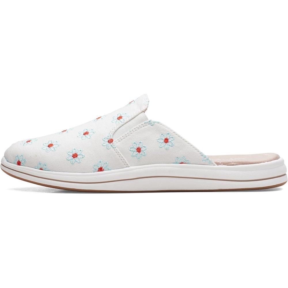 imageClarks Womens Breeze ShoreNatural Canvas