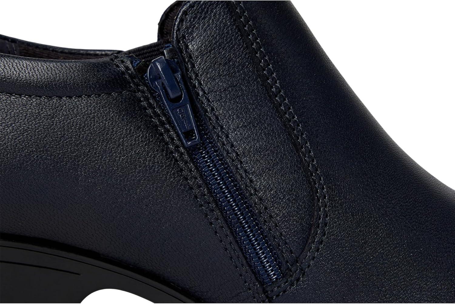 imageClarks Womens Emily2 ReynaNavy Leather