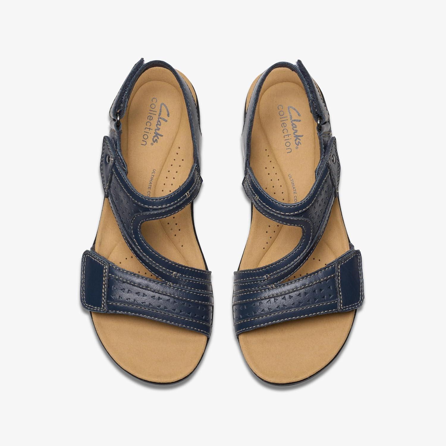 imageClarks womens Laurieann FayeNavy Leather
