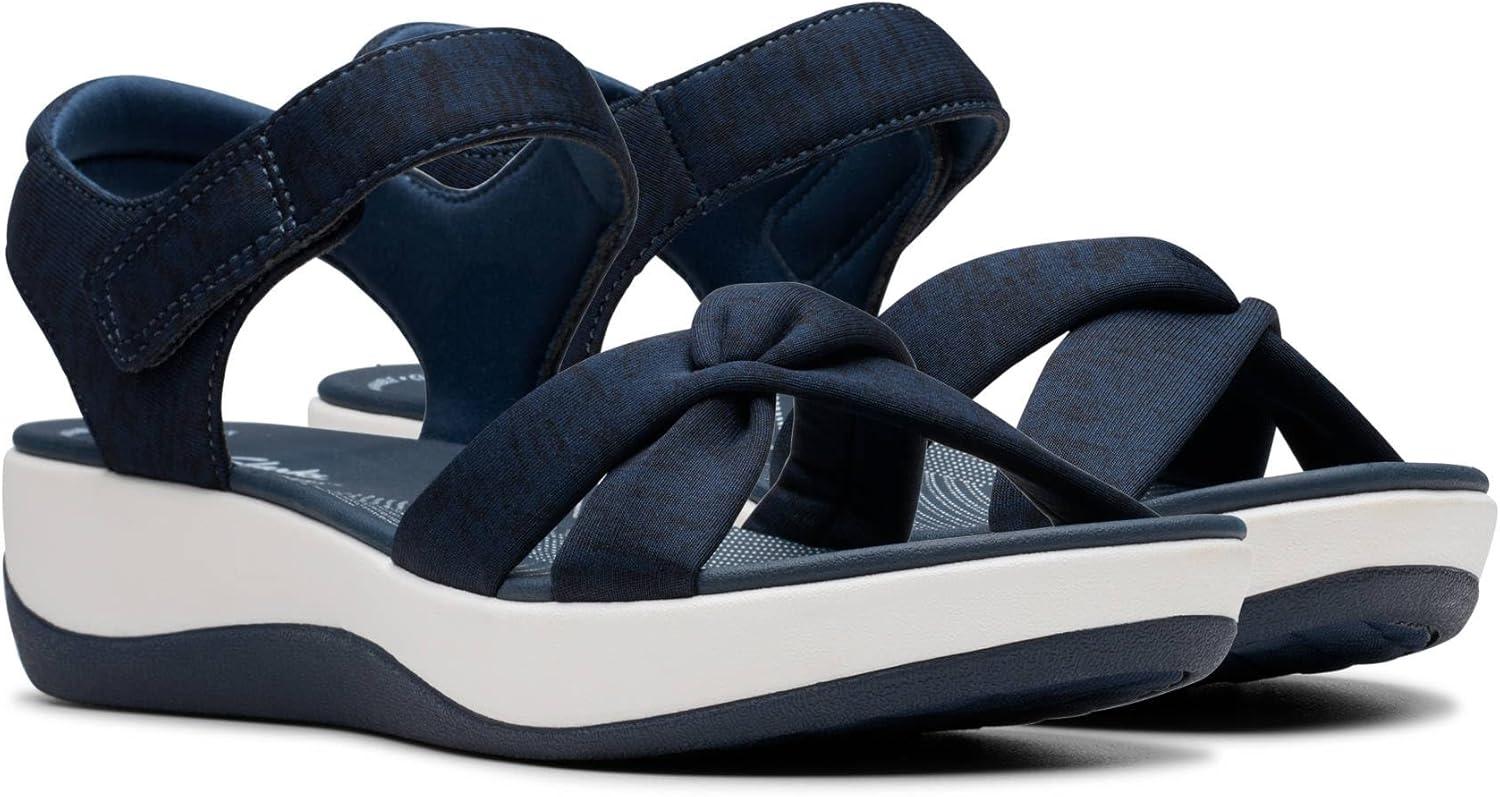 imageClarks Womens Arla DaisyNavy Textile