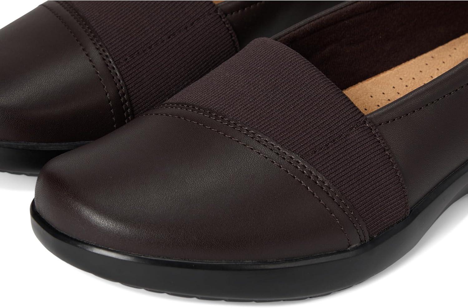 imageClarks Womens Kaetlyn RheaChocolate