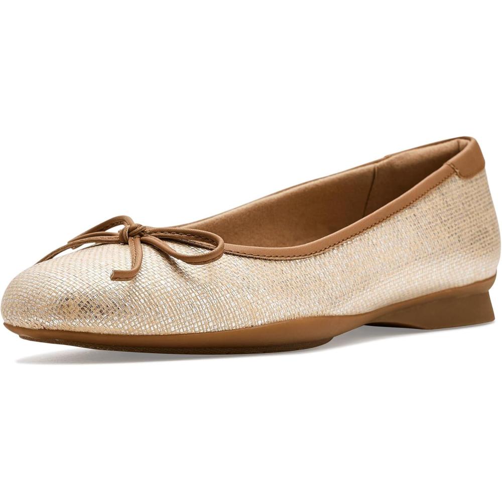 imageClarks Womens Jazmynn BowTan Interest Textile