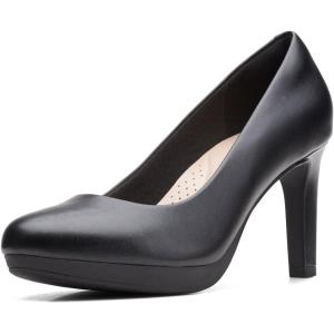 Clarks Women’s Ambyr Joy Pumps(Black Black Leather)