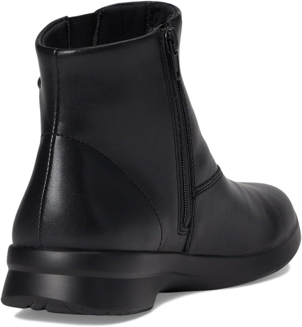 imageClarks Womens Ellowyn DevaBlack Leather