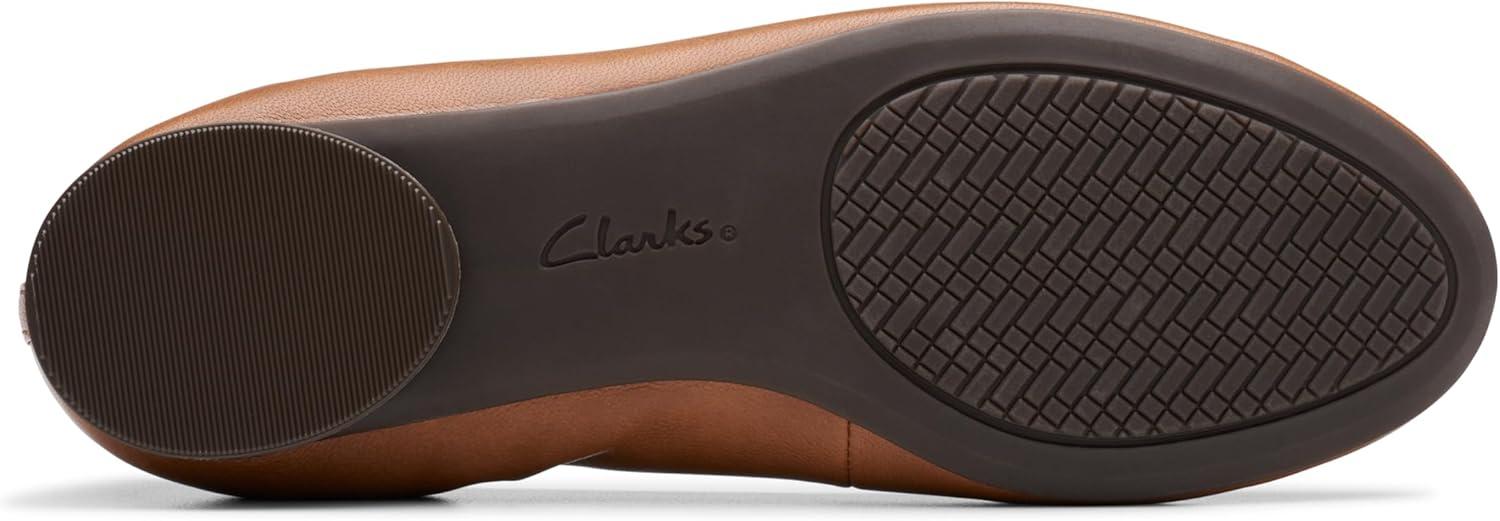 imageClarks Womens Loreleigh AveTan Leather
