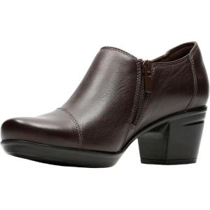 Clarks Women’s Emslie Warren Zipper Ankle Boot(Dark Brown)