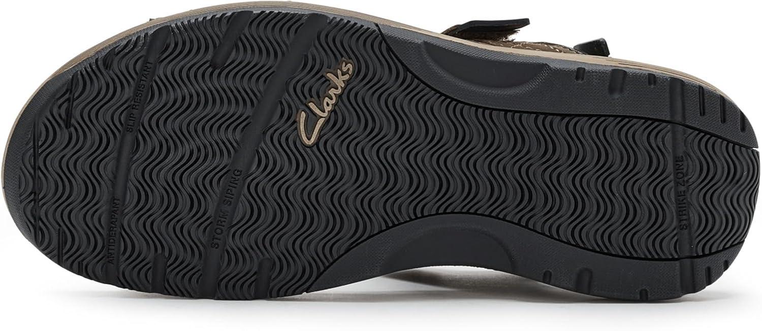 imageClarks mens Guideview TrekBeeswax Leather