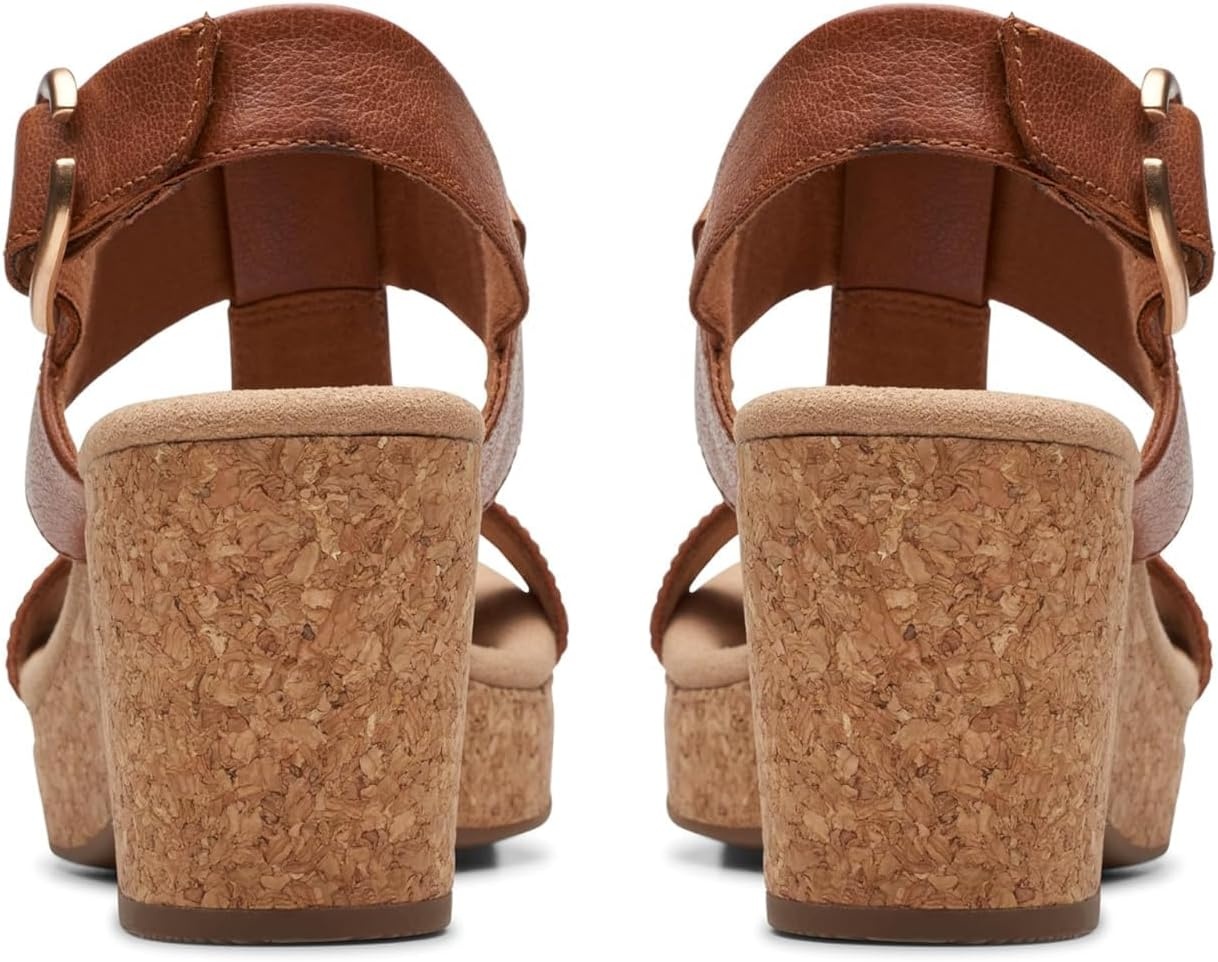 image:imageClarks Womens Giselle Style Casual SandalsTan Leather