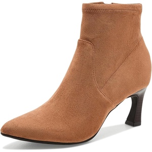 Clarks womens Tammitha Ace(Tan Suede)