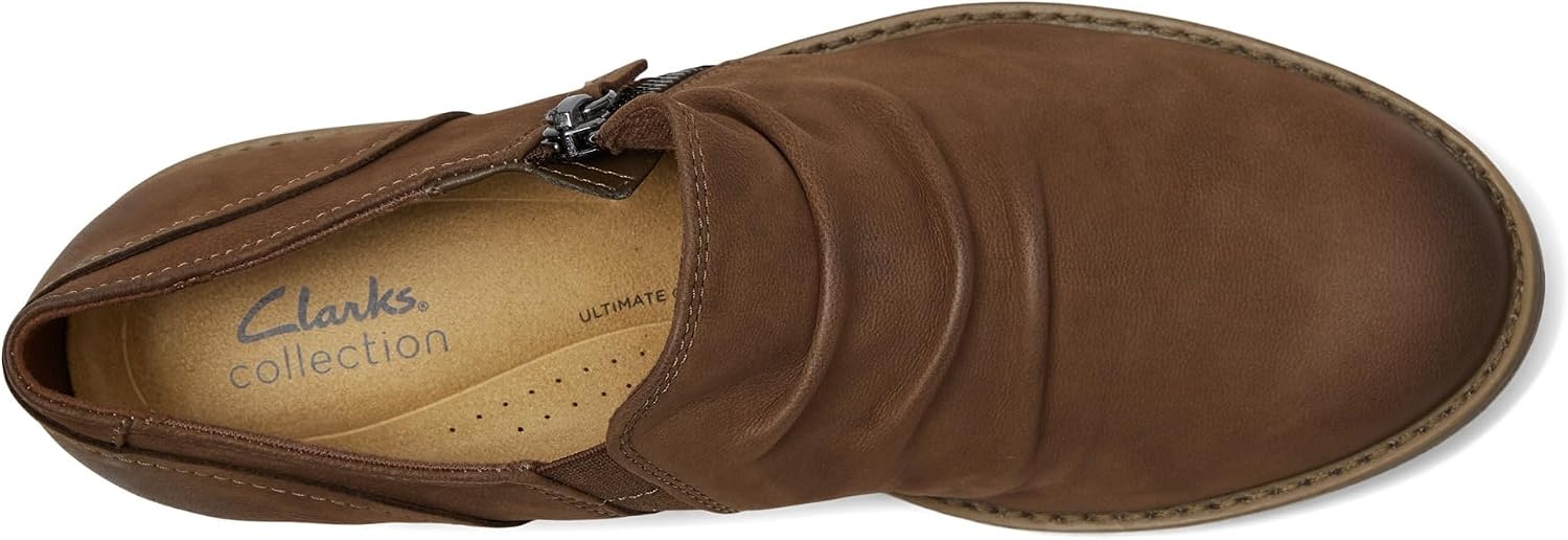 image:imageClarks Womens Camzin Pace FlatsTaupe Nubuck
