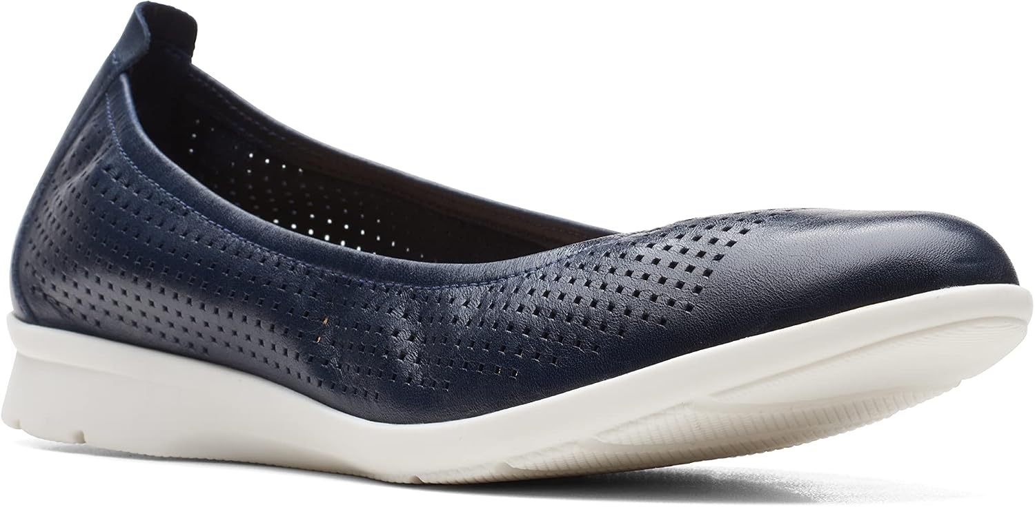 image:imageClarks Womens Jenette EaseBallet FlatNavy LeatherWhite Sole