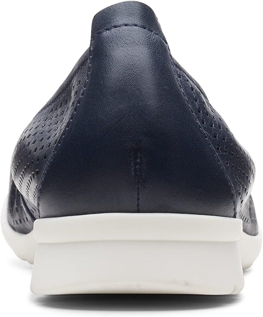 image:imageClarks Womens Jenette EaseBallet FlatNavy LeatherWhite Sole