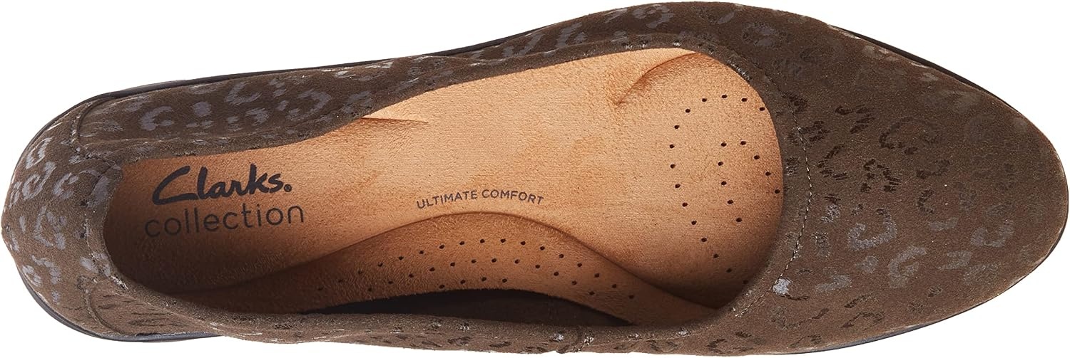image:imageClarks Womens Jenette EaseBallet FlatOlive Inte