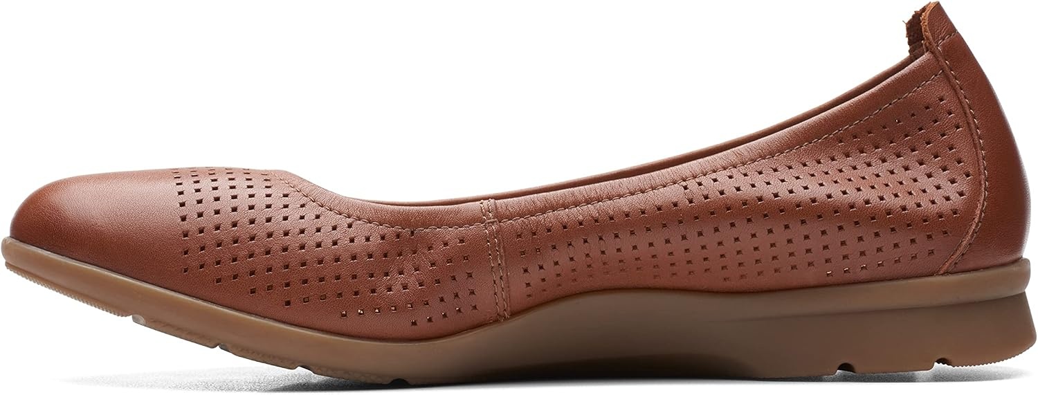 image:imageClarks Womens Jenette EaseBallet FlatTan Leather