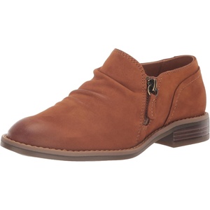 Clarks Women’s Camzin Pace Flats(Tan Nubuck)