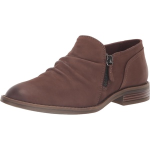 Clarks Women’s Camzin Pace Flats(Taupe Nubuck)