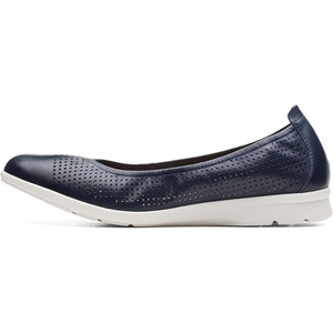 Clarks Womens Jenette EaseBallet Flat(Navy Leather/White Sole)
