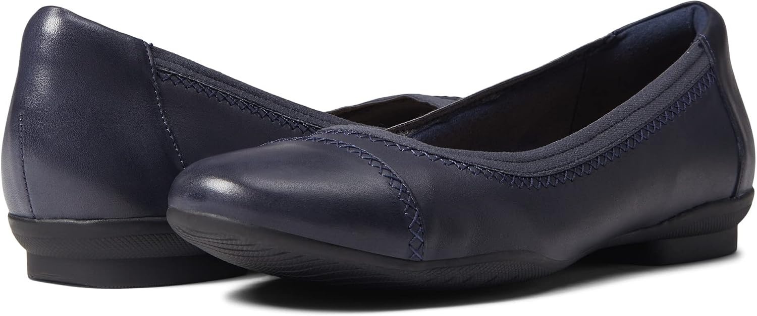 image:imageClarks Sara BayNavy Leather