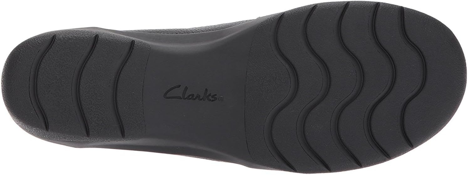 image:imageClarks Womens Cheyn Madi PullOn LoafersBlack