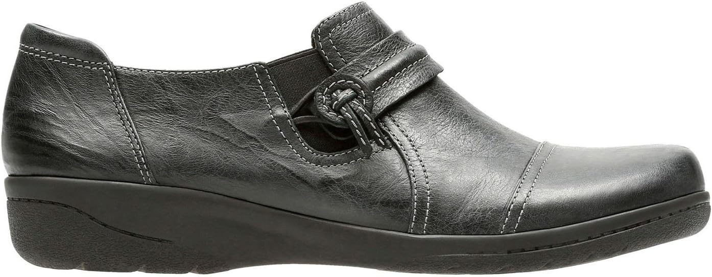 image:imageClarks Womens Cheyn Madi PullOn LoafersBlack