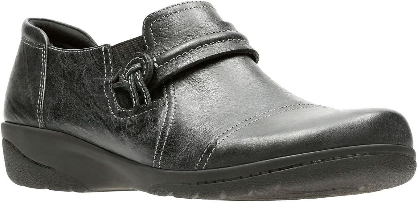 image:imageClarks Womens Cheyn Madi PullOn LoafersBlack
