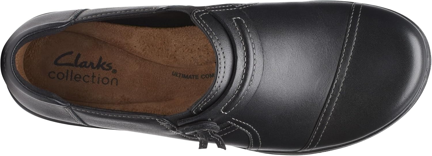 image:imageClarks Womens Cheyn Madi PullOn LoafersBlack Smooth Leather