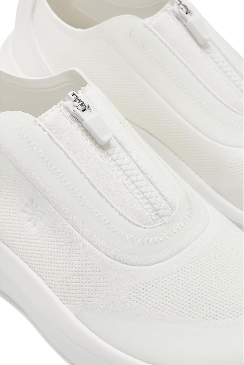 image:imageClarks Womens Solevana Bay SneakersWhite Textile