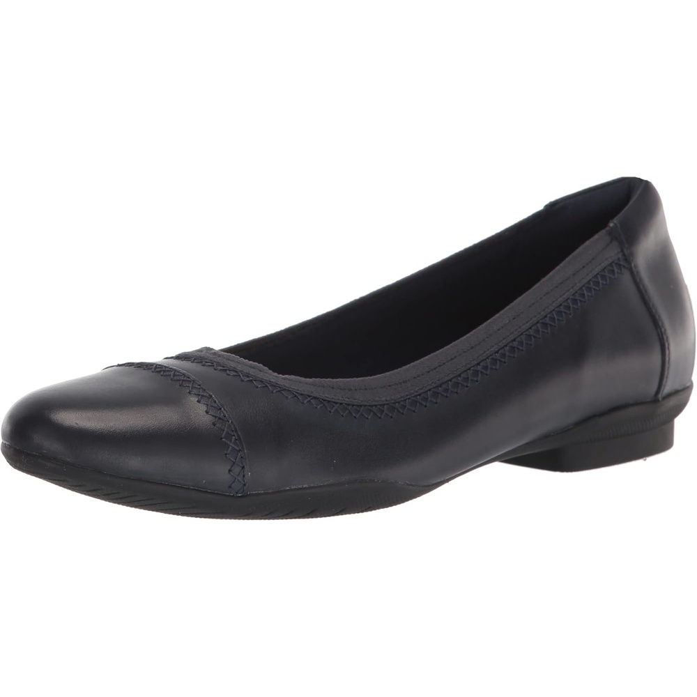 image:imageClarks Sara BayNavy Leather