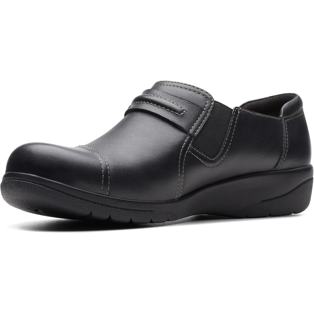 image:imageClarks Womens Cheyn Madi PullOn LoafersBlack Smooth Leather