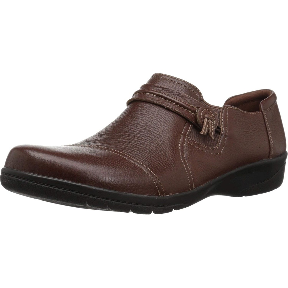 image:imageClarks Womens Cheyn Madi PullOn LoafersTan Tumbled Leather