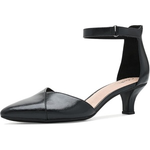Clarks Women’s Kepley Strap Pumps(Black Leather)